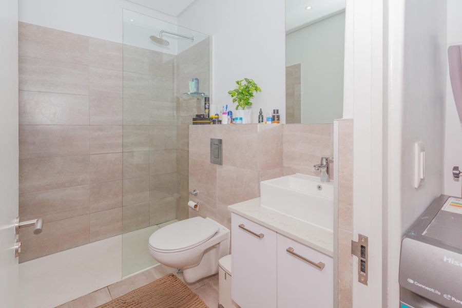 To Let 1 Bedroom Property for Rent in Foreshore Western Cape